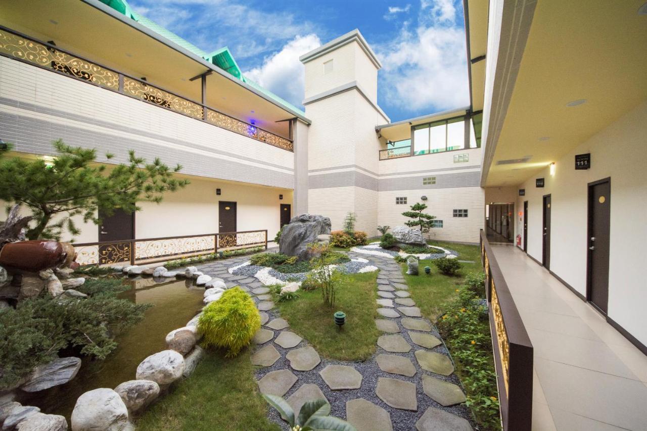 Dongdaemun Boutique Hotel Hualien City Exterior photo